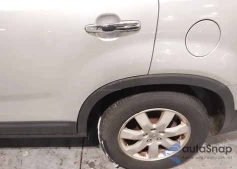 2012 Kia Sorento Lx from USA, damaged, VIN 5XYKT3A68CG209196